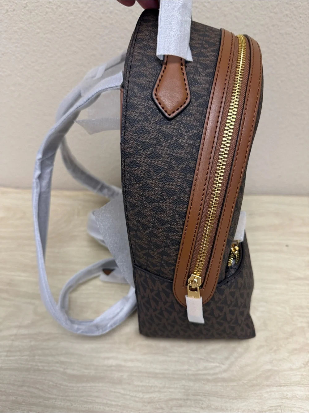 MICHEAEL KORS SHELIA MEDIUM LOGO BACKPACK BROWN